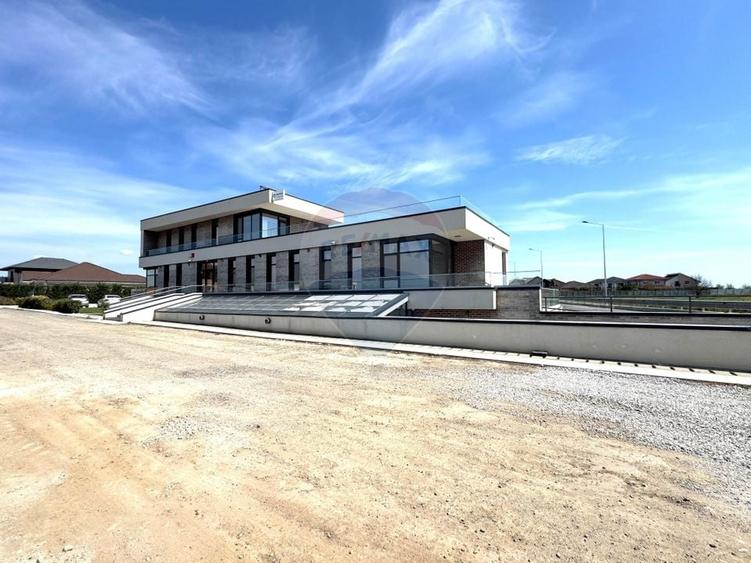 Spațiu comercial, de 447 mp, în Central
