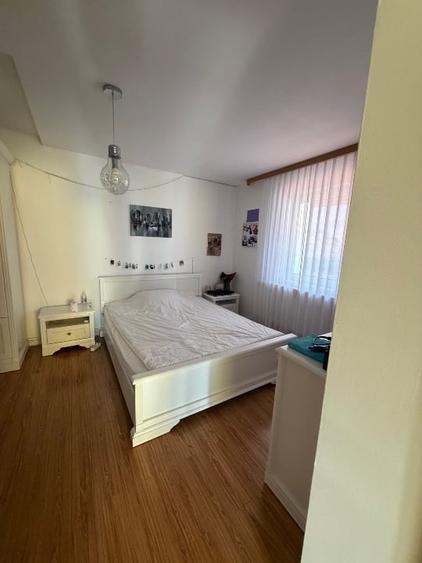 Casă cu 3 camere cu Canalizare în Ultracentral