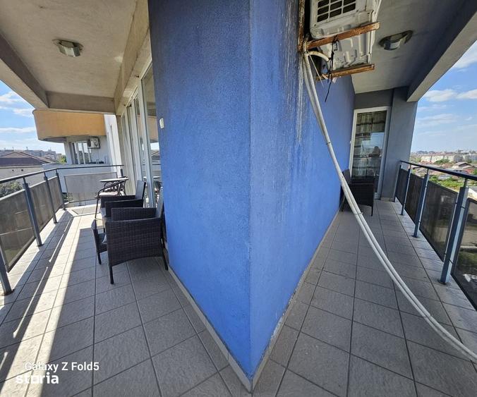 Apartament cu 4 camere semidecomandat în Nufărul