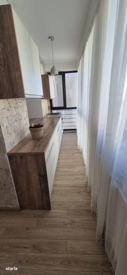 Apartament cu 3 camere, mobilat în Tomis Plus