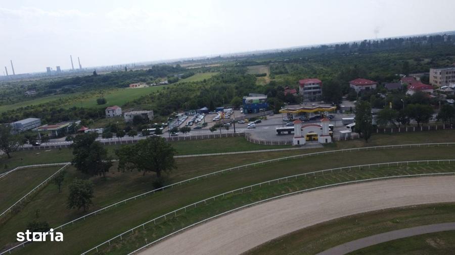 Teren de 5000 mp, în Hipodrom