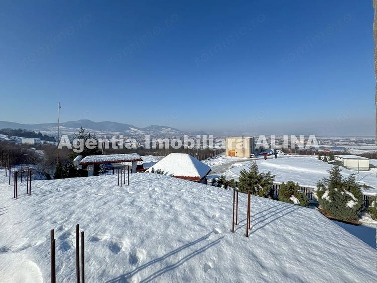 Spațiu comercial, de 2,500 mp, în 700