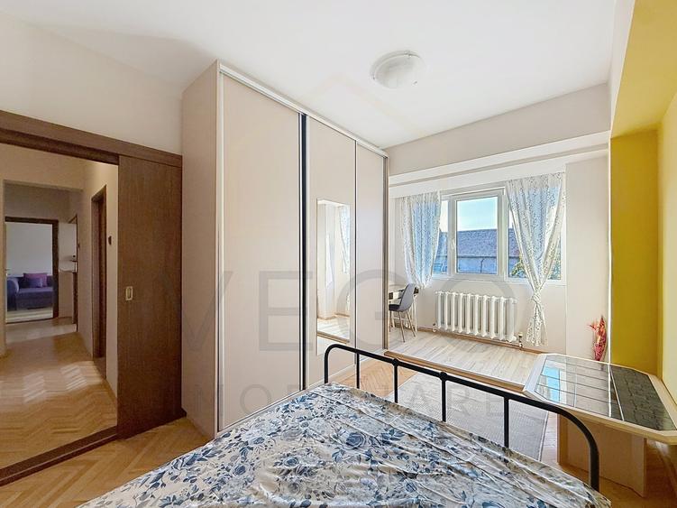 Apartament cu 3 camere semidecomandat, mobilat în Central
