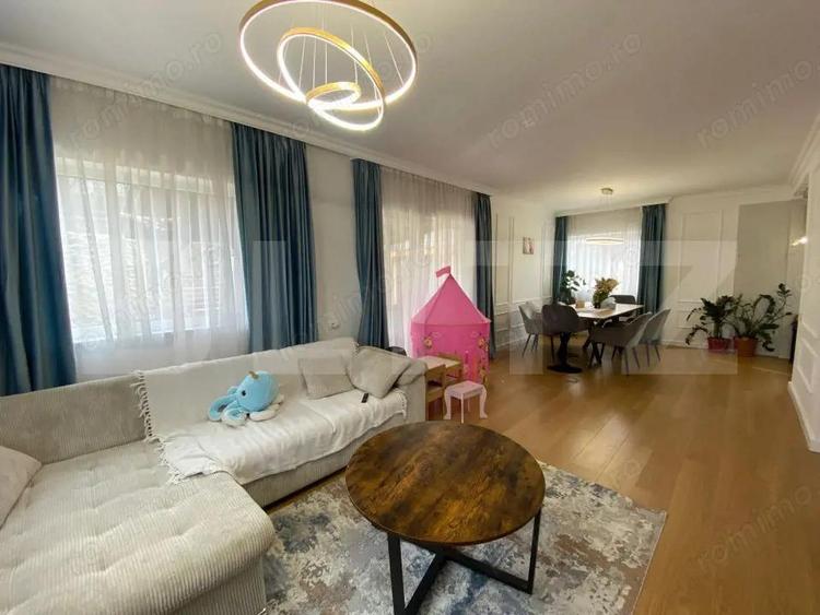 Casă cu 6 camere cu Teren 1460 Mp în Jucu