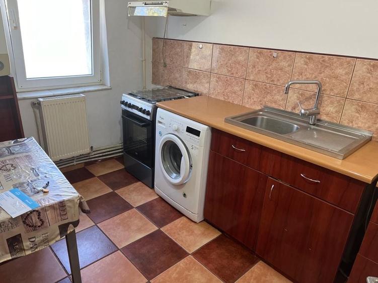 Apartament cu 2 camere semidecomandat în Exterior Vest