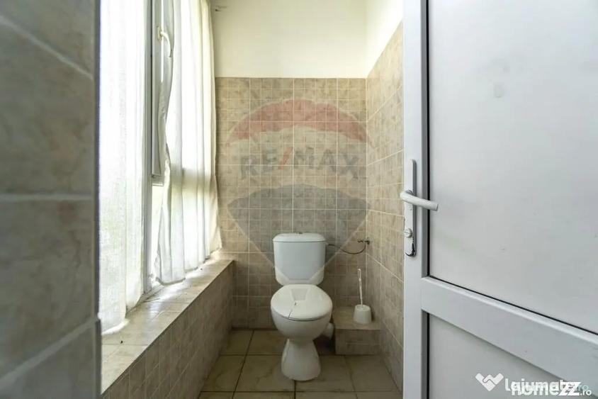 Spațiu comercial, de 448 mp, în 13 Decembrie