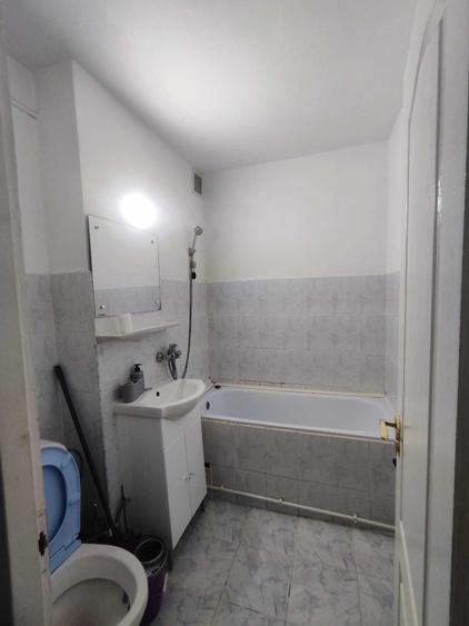 Apartament cu 2 camere decomandat în Tătărași
