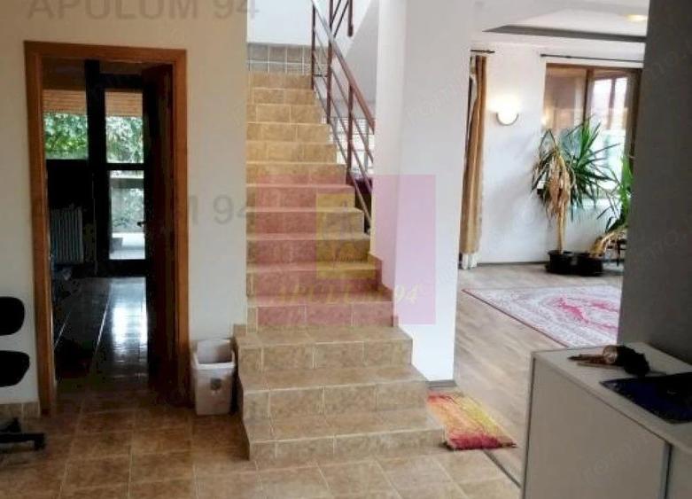 Casă cu 6 camere cu Teren 400 Mp în Ghencea
