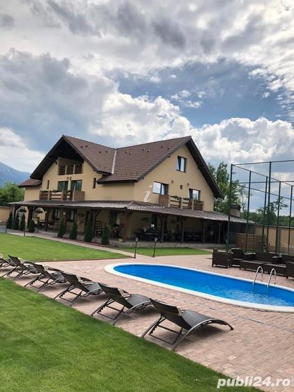 Casă cu 9 camere cu Teren 1500 Mp în Avrig