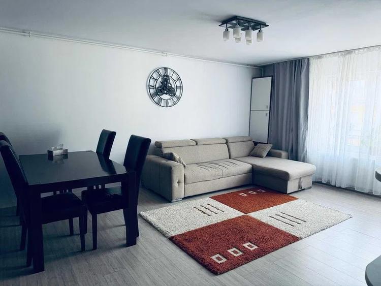 Apartament cu 3 camere semidecomandat, mobilat în Florești — fotografia 1