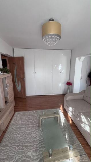 Apartament cu 2 camere decomandat în Berca