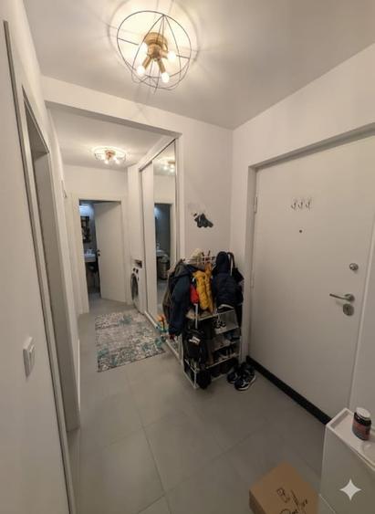 Apartament cu 2 camere decomandat, mobilat în Central
