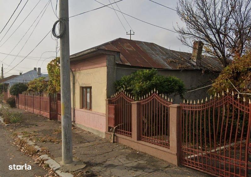 Casă cu 3 camere în Central