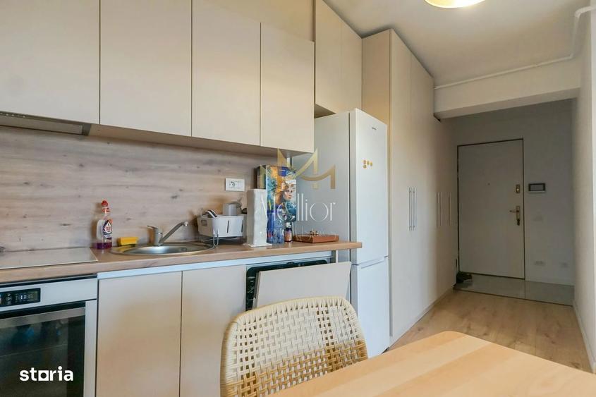 Apartament cu 4 camere semidecomandat, mobilat în Zorilor
