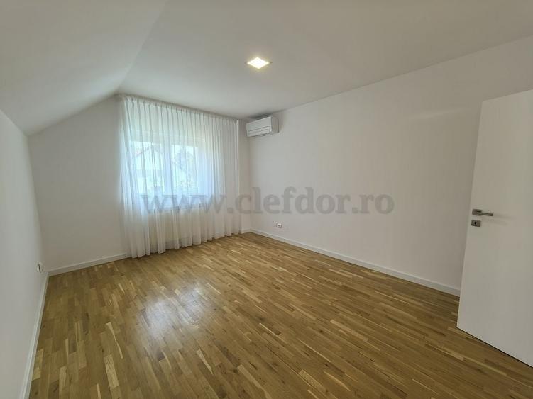 Casă individuală cu 7 camere cu Piscina în Iancu Nicolae