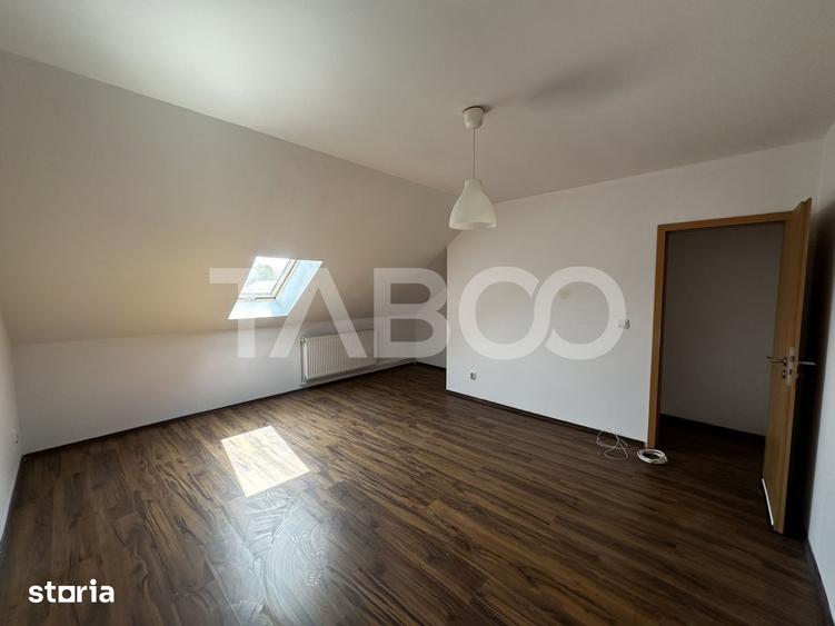 Apartament cu 2 camere decomandat în Ștrand