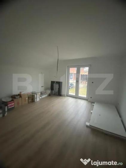 Casă cu 5 camere cu Teren 963 Mp în Bosanci