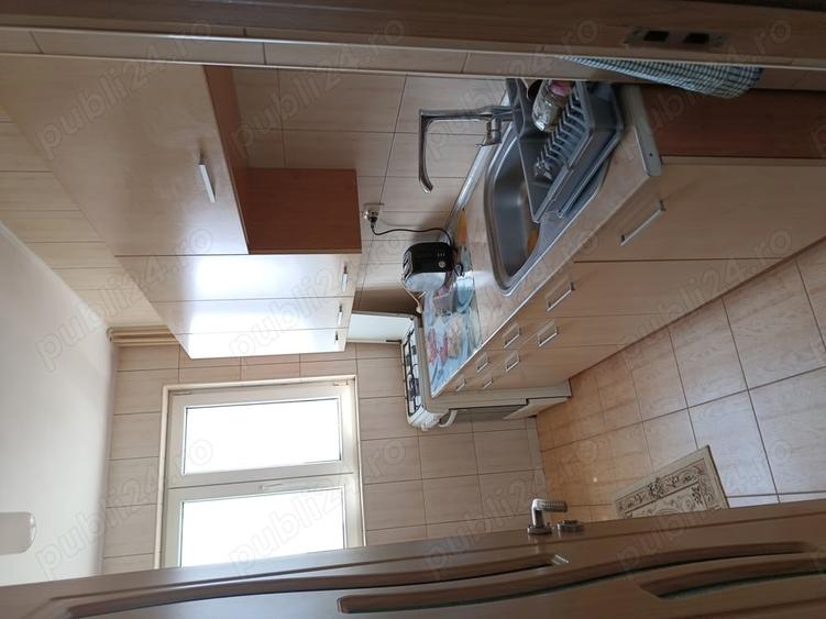 Apartament cu 2 camere semidecomandat în Colentina