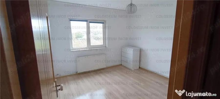 Apartament cu 3 camere decomandat în Florilor