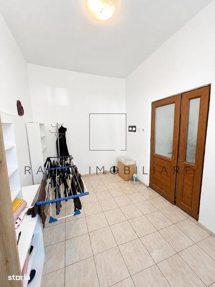 Casă cu 3 camere semidecomandat cu Teren 228 Mp în Gării