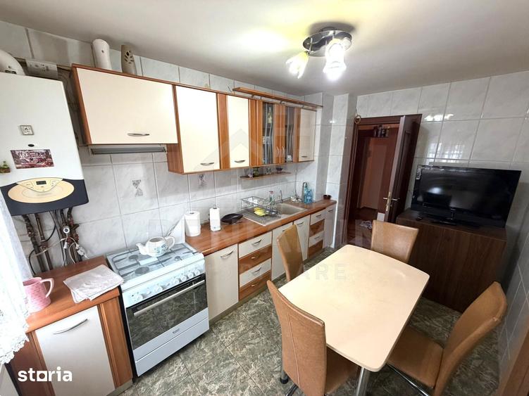 Apartament cu 4 camere în Brazda lui Novac