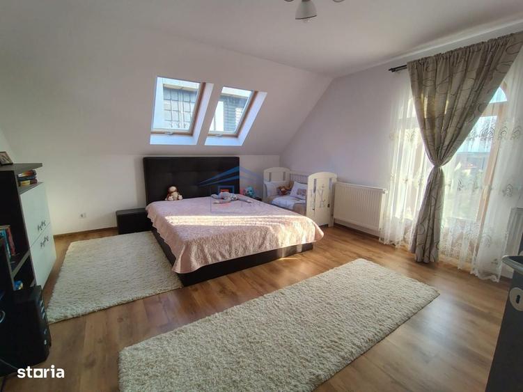 Casă cu 4 camere cu Teren 800 Mp în Moara