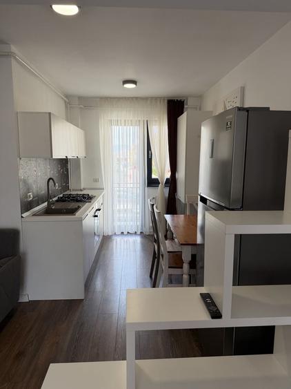 Apartament cu 2 camere în Tractorul