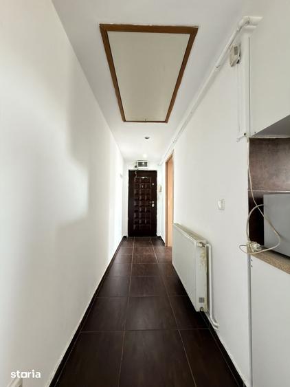 Apartament cu 3 camere semidecomandat în Bucovina