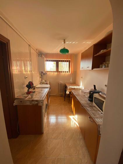 Apartament cu 2 camere decomandat în Grigorescu