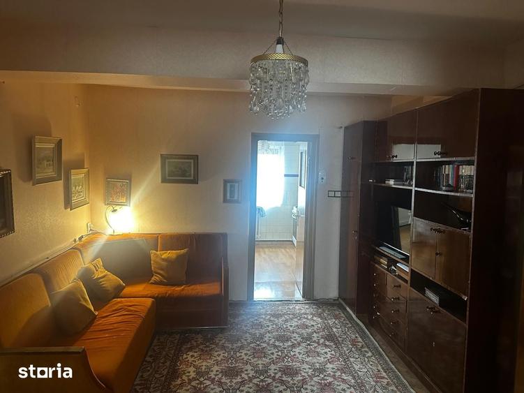 Apartament cu 4 camere în Central