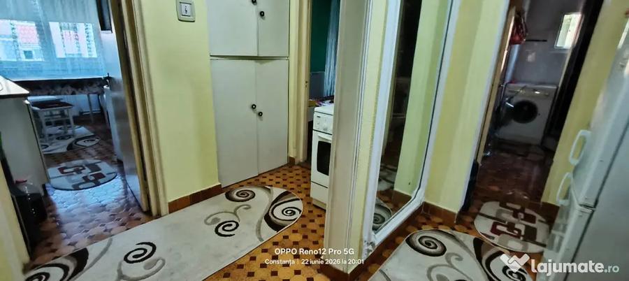 Apartament cu 2 camere decomandat în Sud