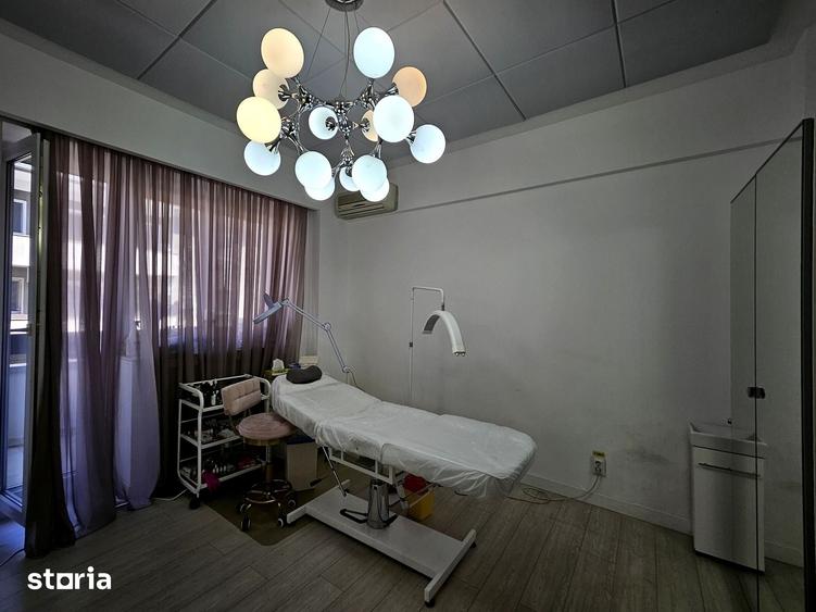 Casă cu 9 camere cu Teren 115 Mp în Primăverii