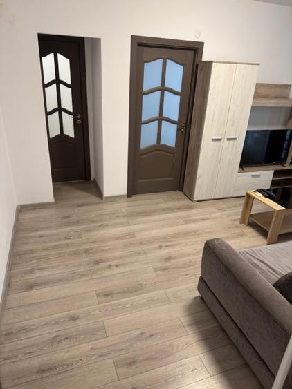 Apartament cu 2 camere semidecomandat în Domenii