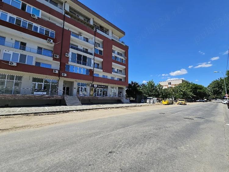Spațiu comercial, de 13 mp, în Central
