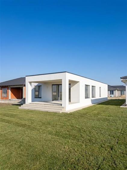 Casă cu 4 camere cu Teren 500 Mp în Sântandrei