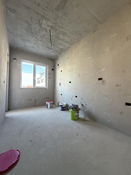 Apartament cu 2 camere decomandat în Giroc