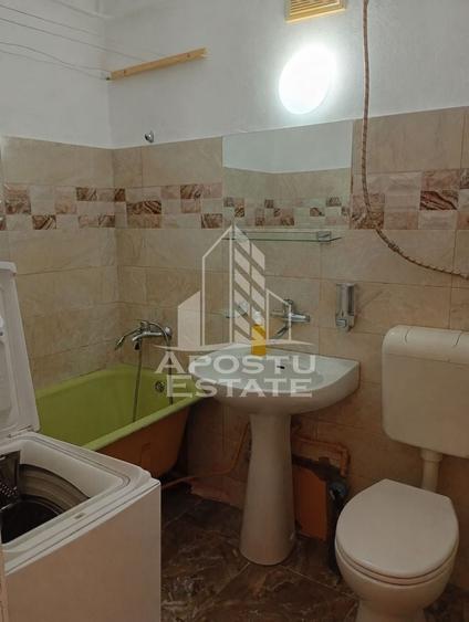 Garsonieră circulară în Lunei