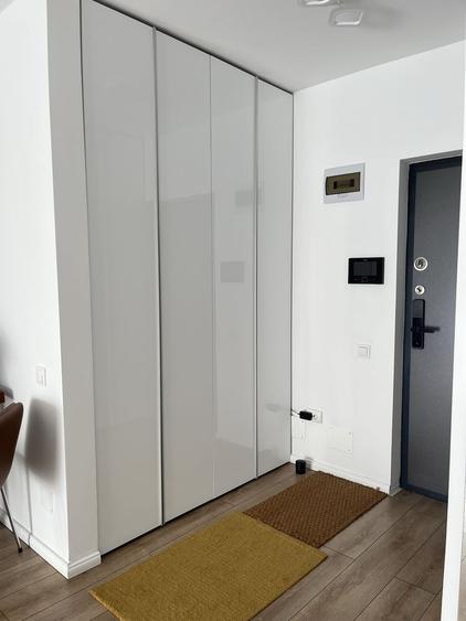 Apartament cu 2 camere semidecomandat în Florești