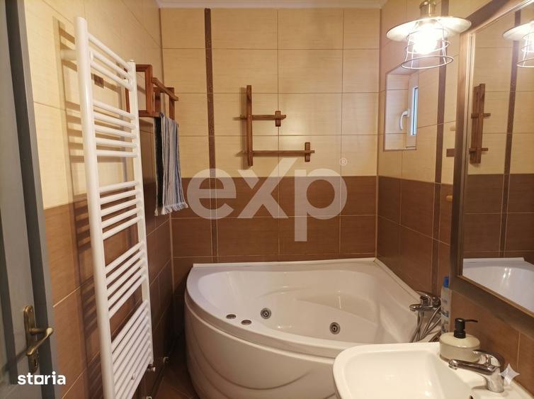 Apartament cu 4 camere decomandat în Florești