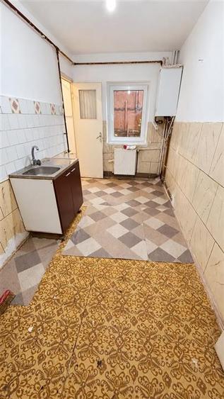 Apartament cu 2 camere decomandat în Astra
