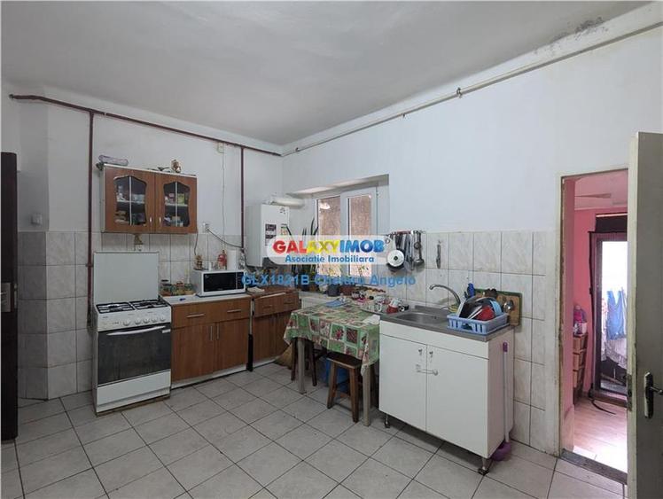 Apartament cu 6 camere decomandat în Unirii