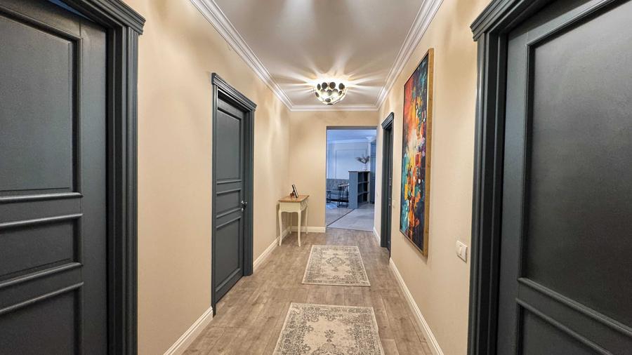 Apartament cu 3 camere decomandat în Drumul Carului