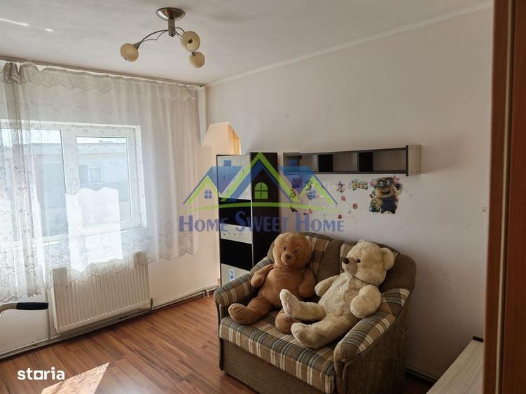 Apartament cu 3 camere decomandat în Bunești