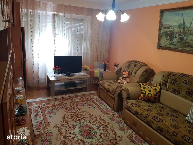 Apartament cu 3 camere decomandat în Gării