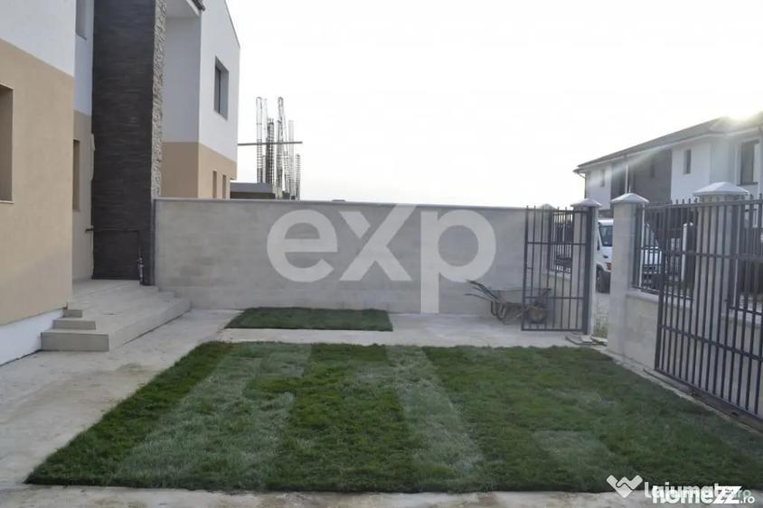 Casă cu 4 camere cu Teren 250 Mp în Corbeanca