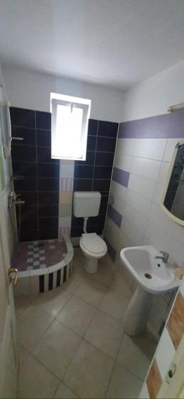 Casă cu 4 camere cu Teren 845 Mp în Gostinari