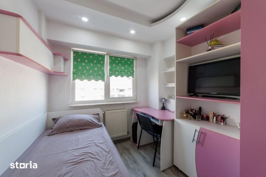 Apartament cu 3 camere decomandat, mobilat în Prundu