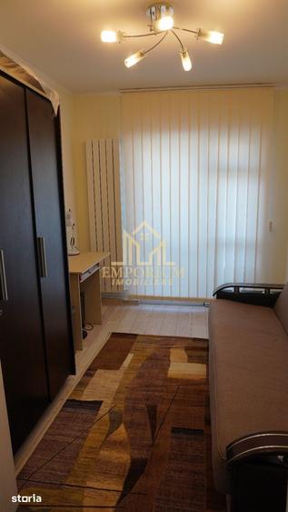Apartament cu 3 camere decomandat, mobilat în Mănăștur