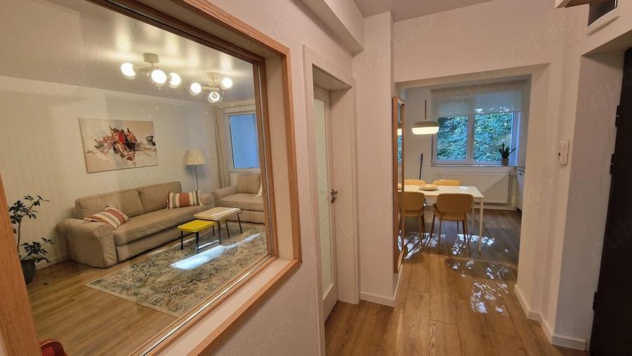 Apartament cu 2 camere decomandat în Plopilor