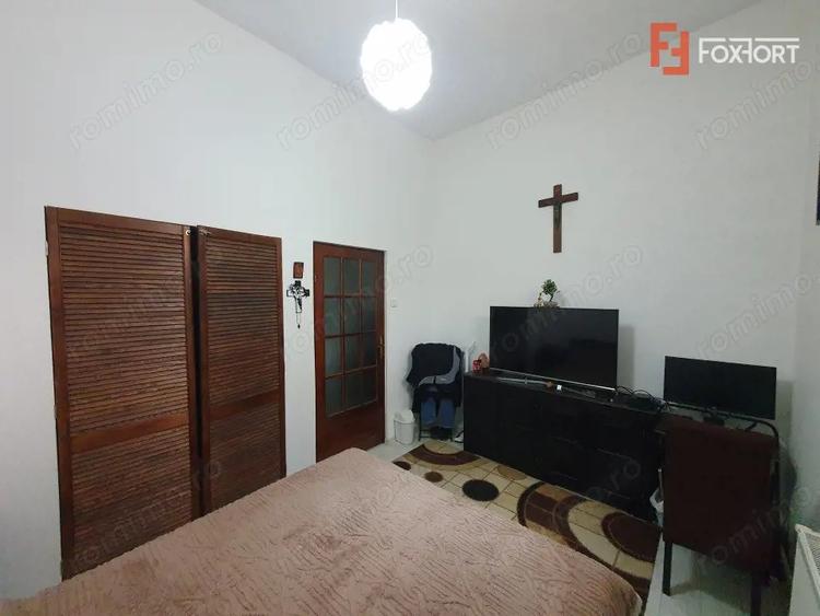 Apartament cu 2 camere decomandat, mobilat în Sinaia